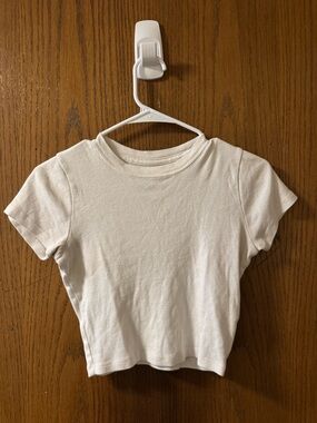 Hollister White Crop Tee - Classic Short Sleeve